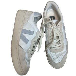 Veja Women's V90 Low-Top Leather Trainer Sneakers Size US 7‎ White Gray Casual